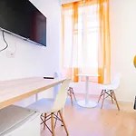 בית הארחה Sunscape Center 4*